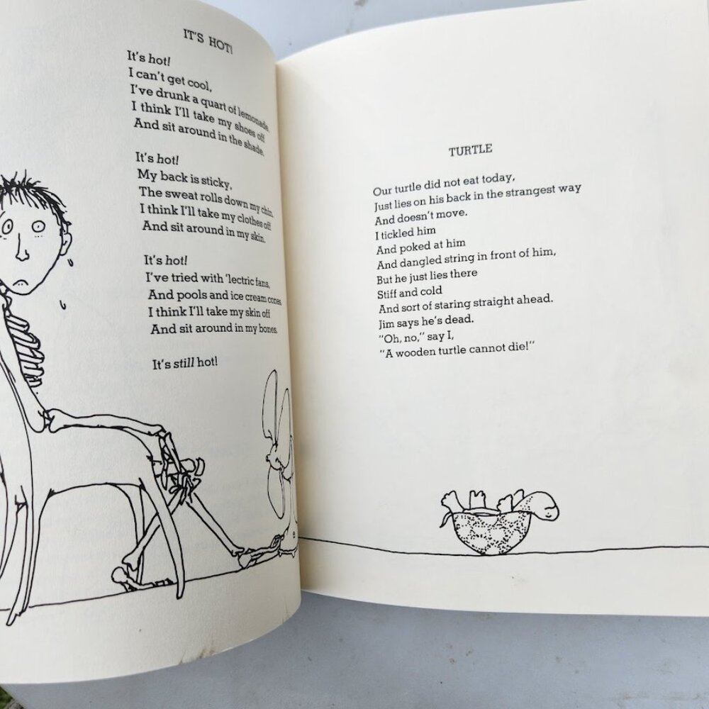 A Light in the Attic Shel Silverstien Poem Book Hardcover w/ Dust Cover Vintage - Picture 9 of 16
